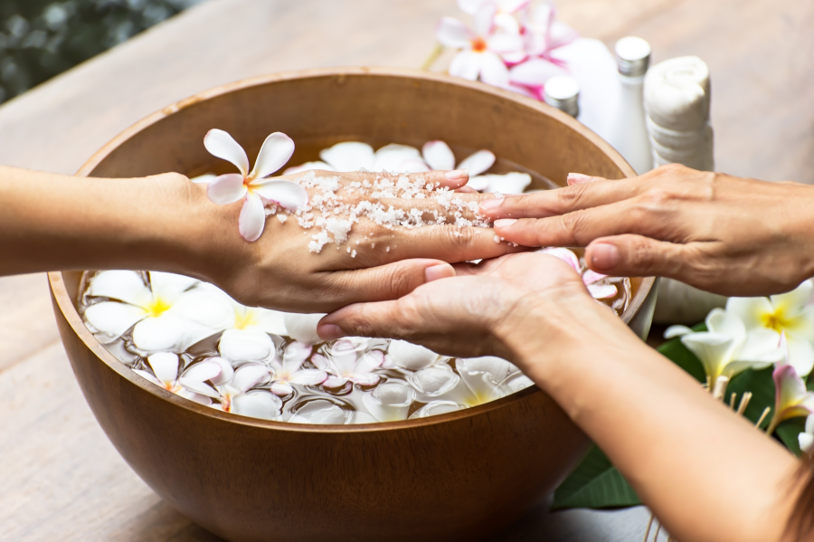 hygiène des mains avec savon liquide